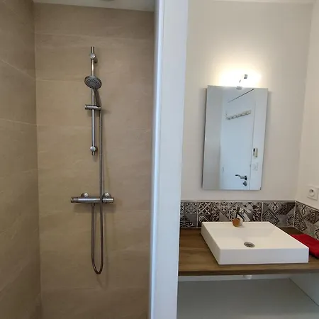 Roscaroc Enez Ar Beg - T2 Proche Appartement Ploudalmézeau